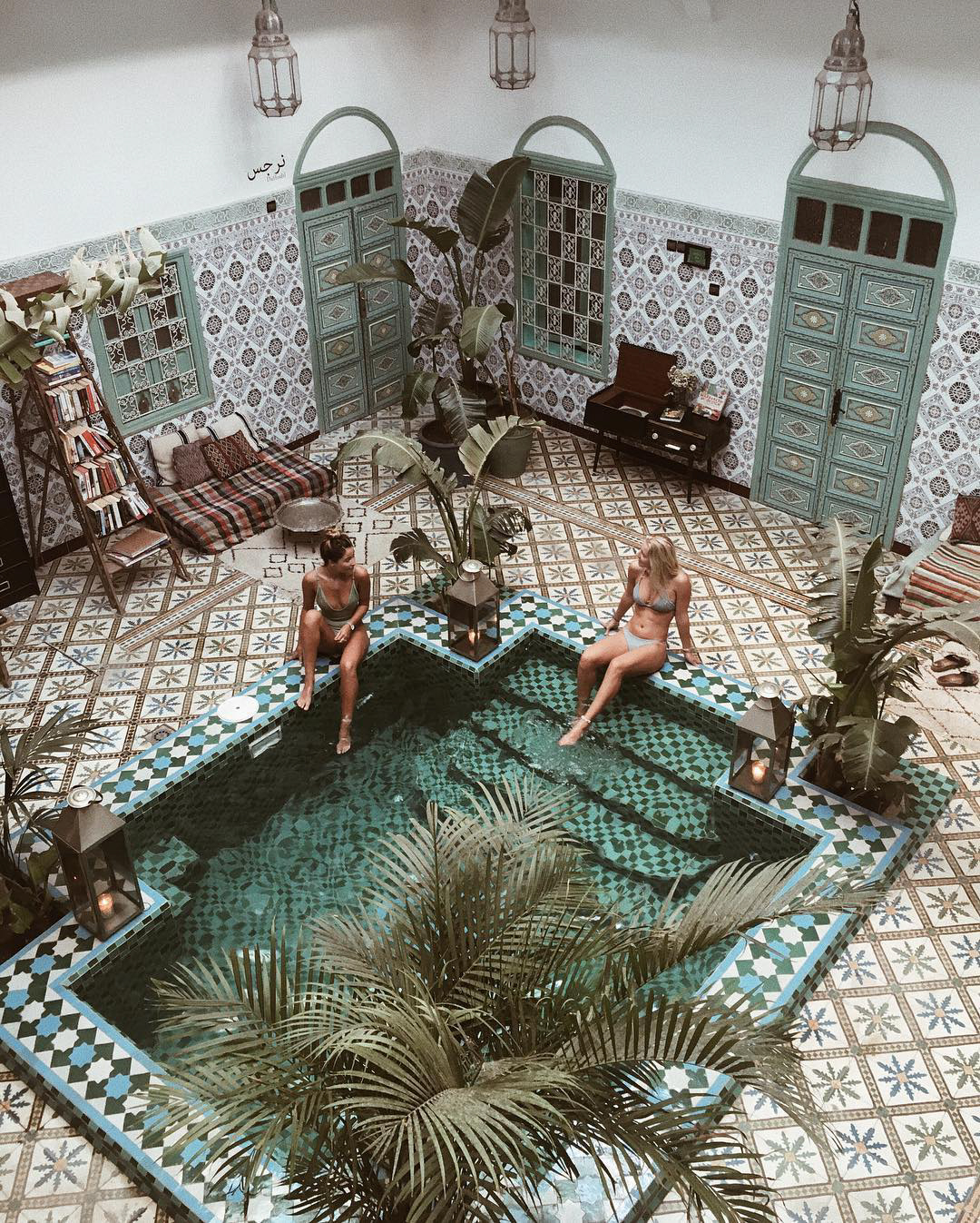 31 Must-See Beautiful Pools Around the World