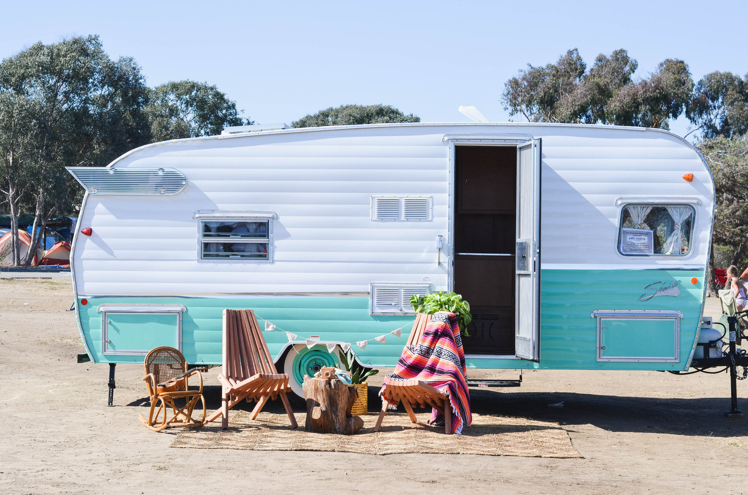 The California Girls Guide to Gathering: Valentine’s Day Edition