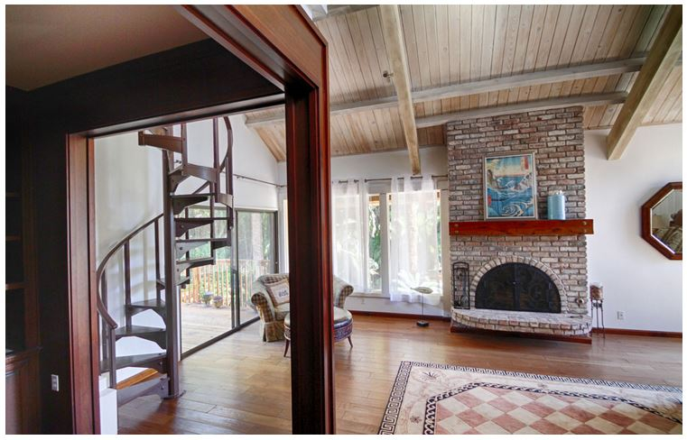 Mariposa Malibu Estate