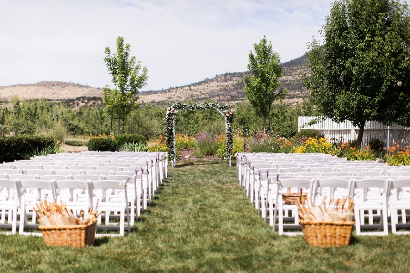 RoxyAnn Weddings at Hillcrest Orchard