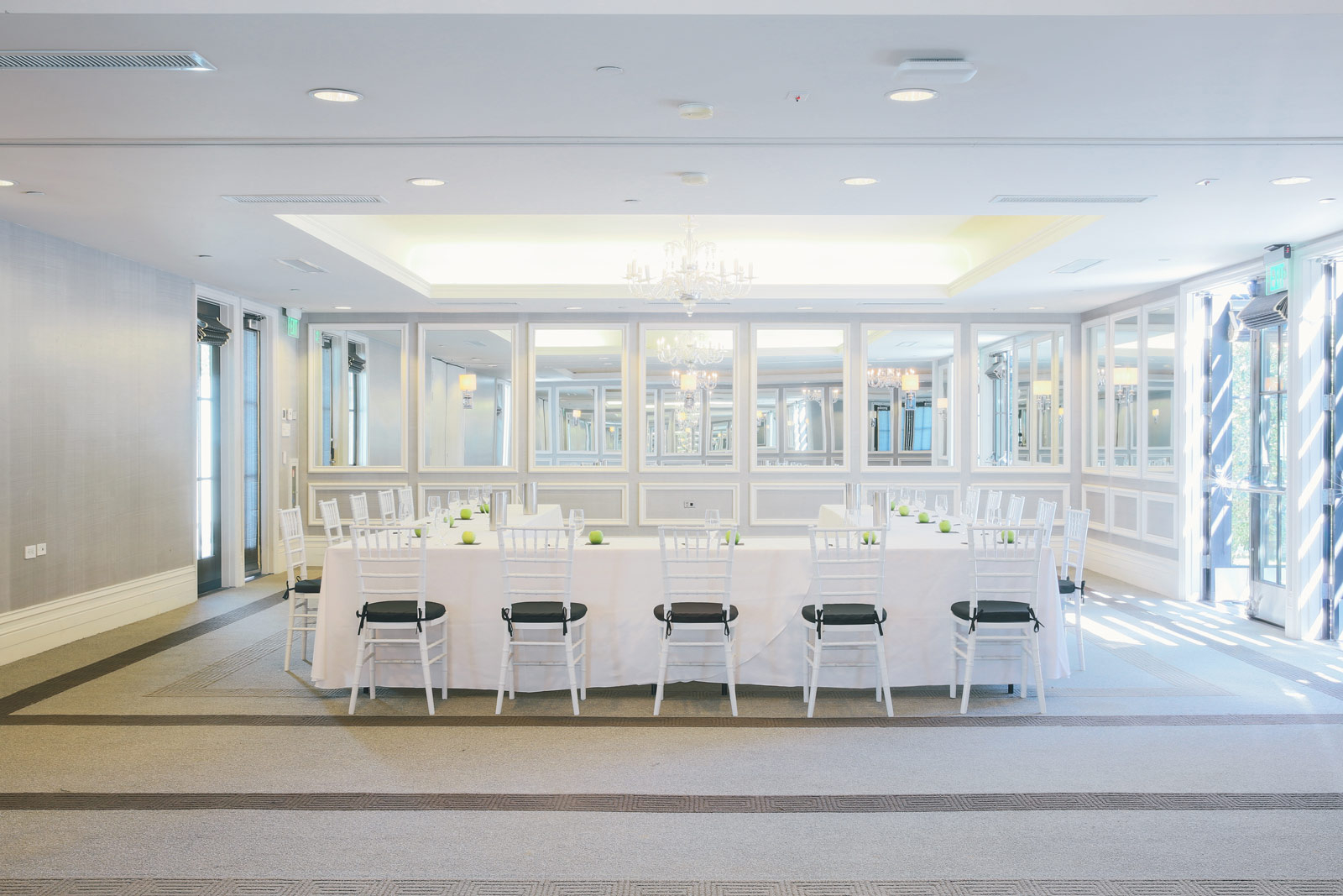 Avalon Hotel and Bungalows Palm Springs