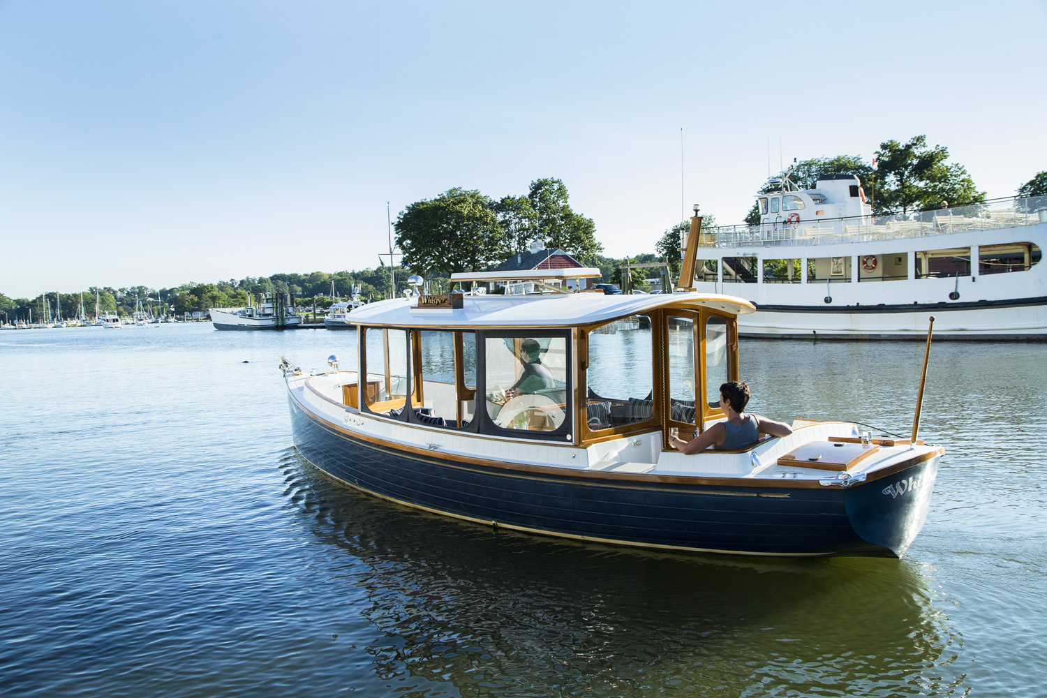 DELAMAR Greenwich Harbor