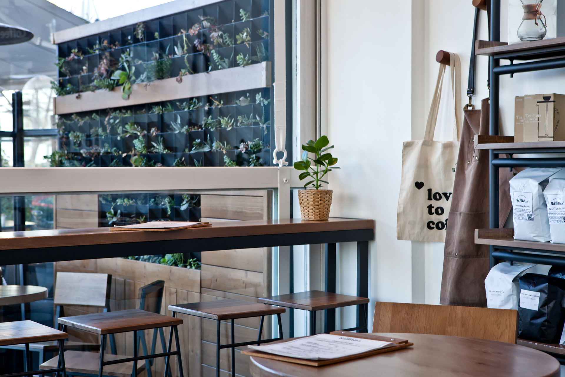 Las Ramblas: The Lab & Coffee Bar