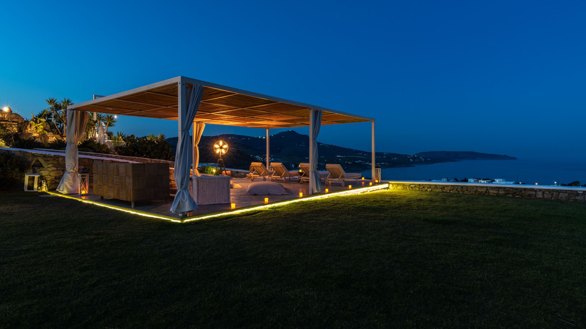 VIBHŪ Villas Mykonos