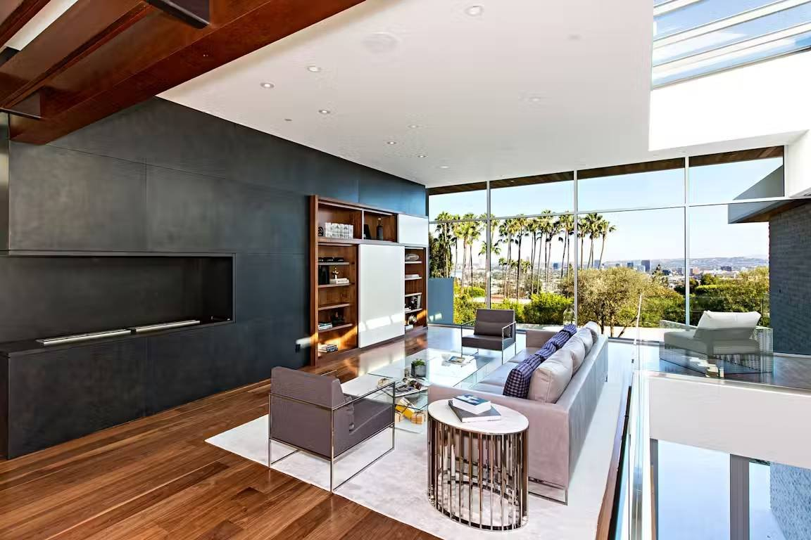 The Sunset Plaza One