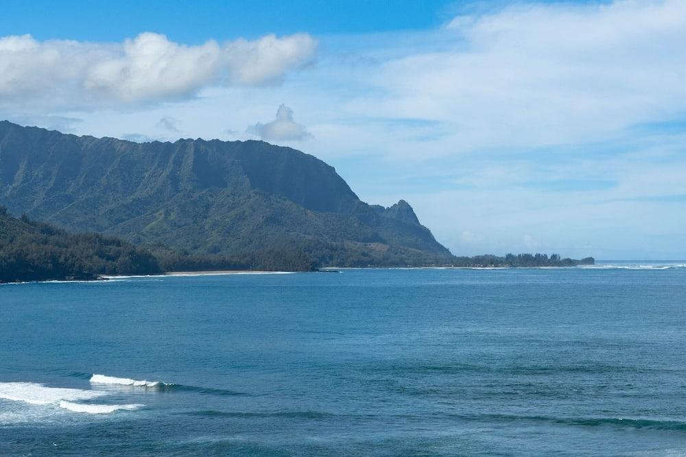 1 Hotel Hanalei Bay