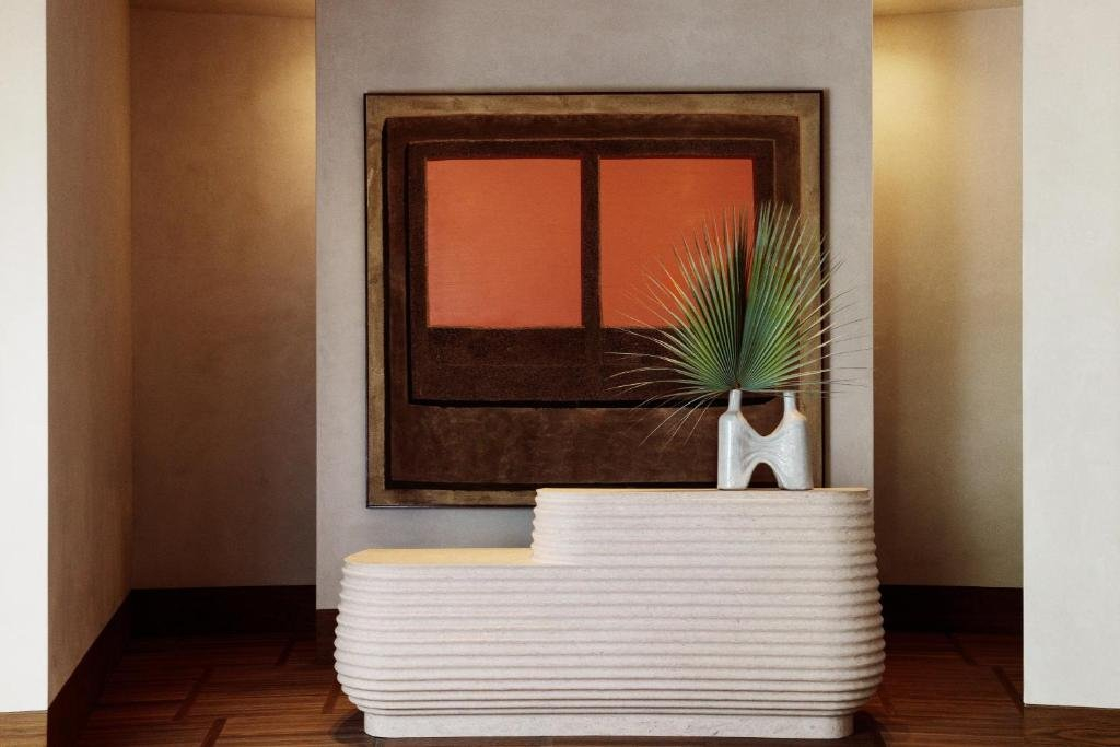 Santa Monica Proper Hotel