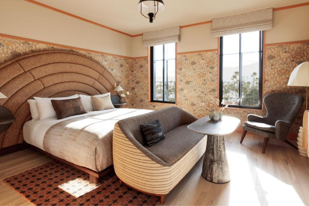 Santa Monica Proper Hotel