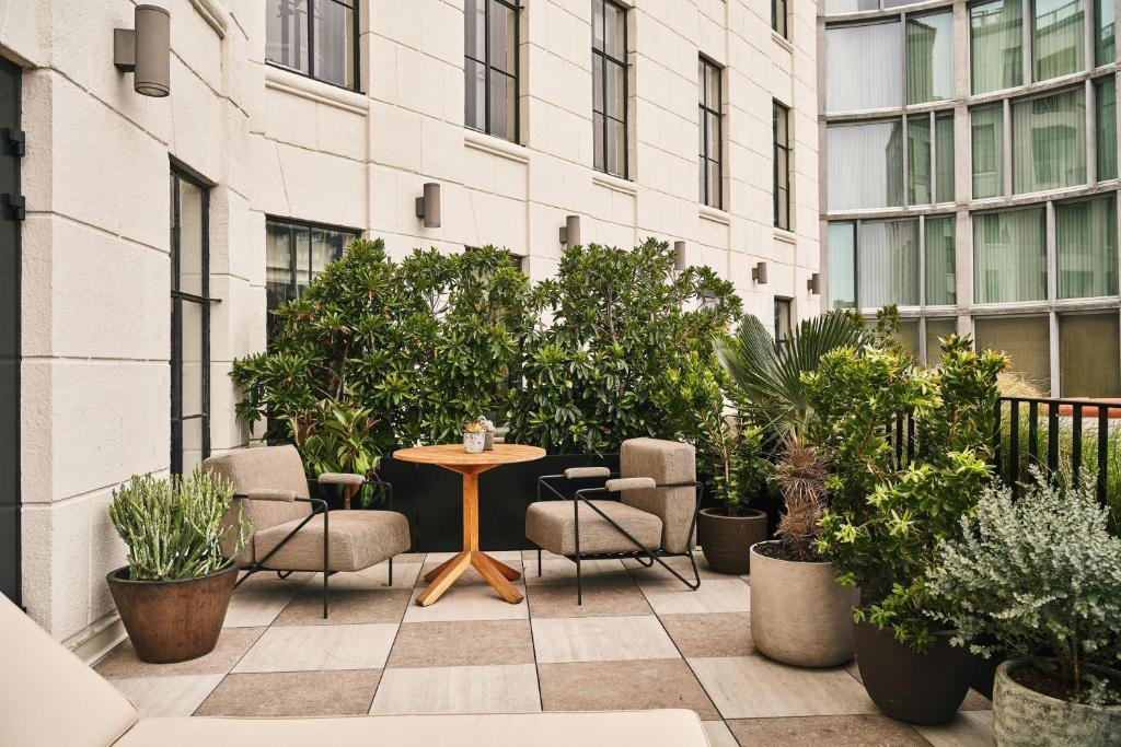 Santa Monica Proper Hotel