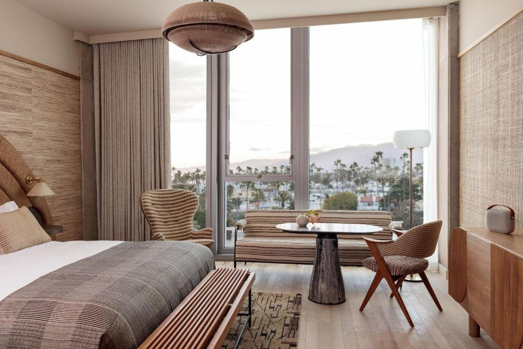 Santa Monica Proper Hotel