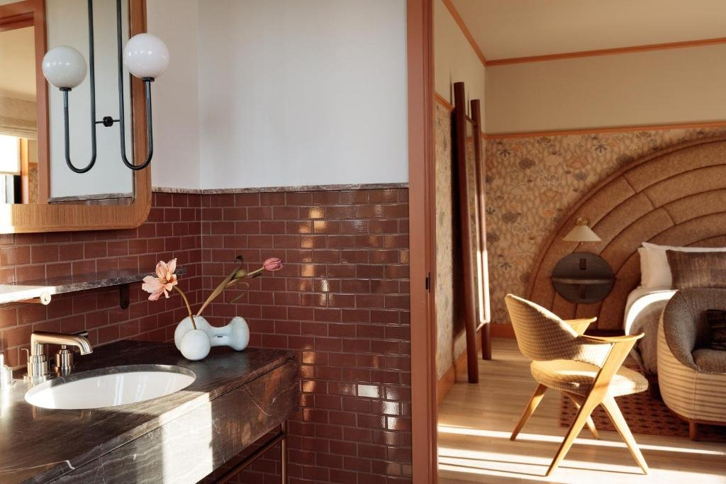 Santa Monica Proper Hotel