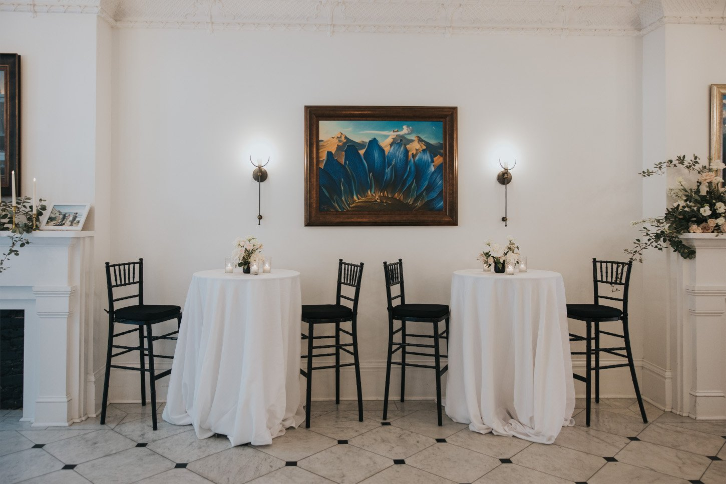 Royal Frenchmen Hotel & Bar