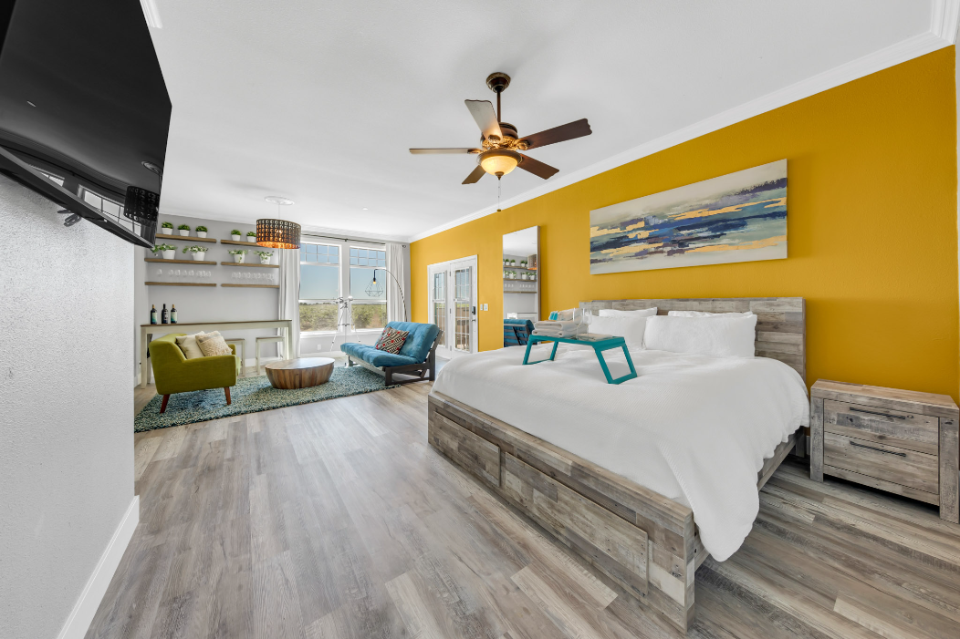 Luxe & Comfy Vineyard Estate ~ Breathtaking Views!