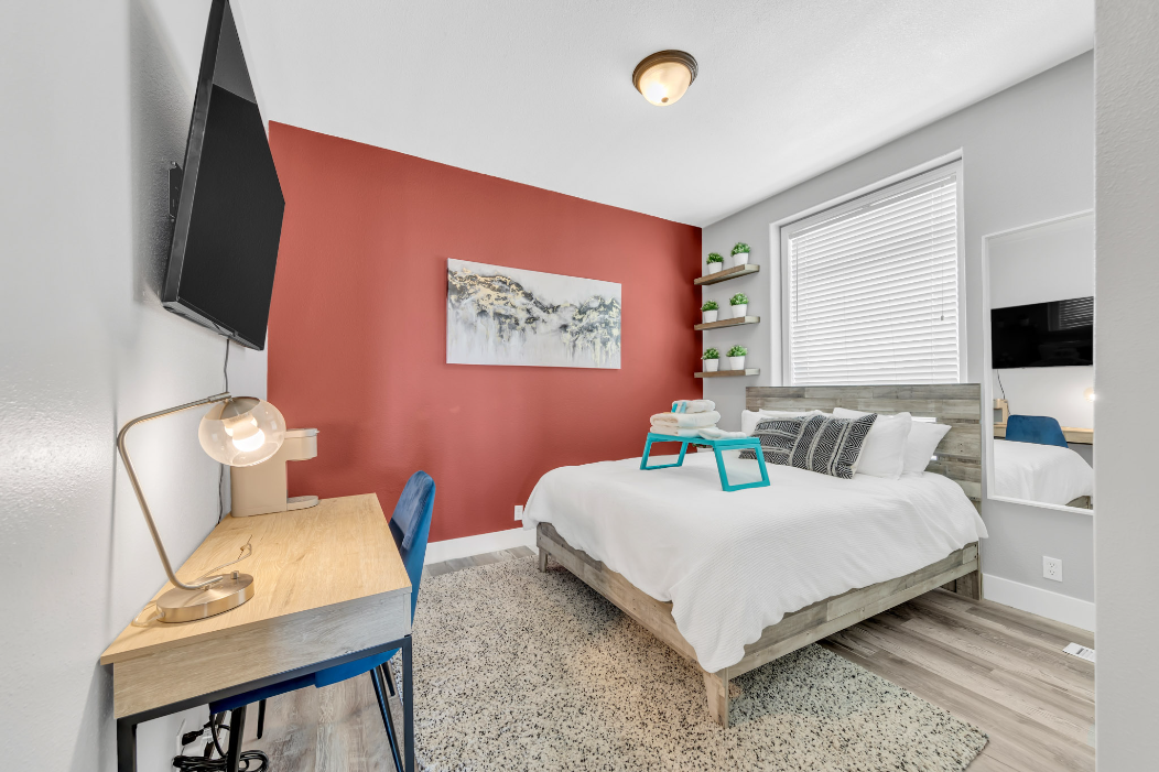 Luxe & Comfy Vineyard Estate ~ Breathtaking Views!