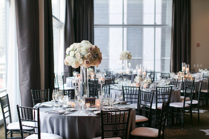 theWit - A Hilton Hotel