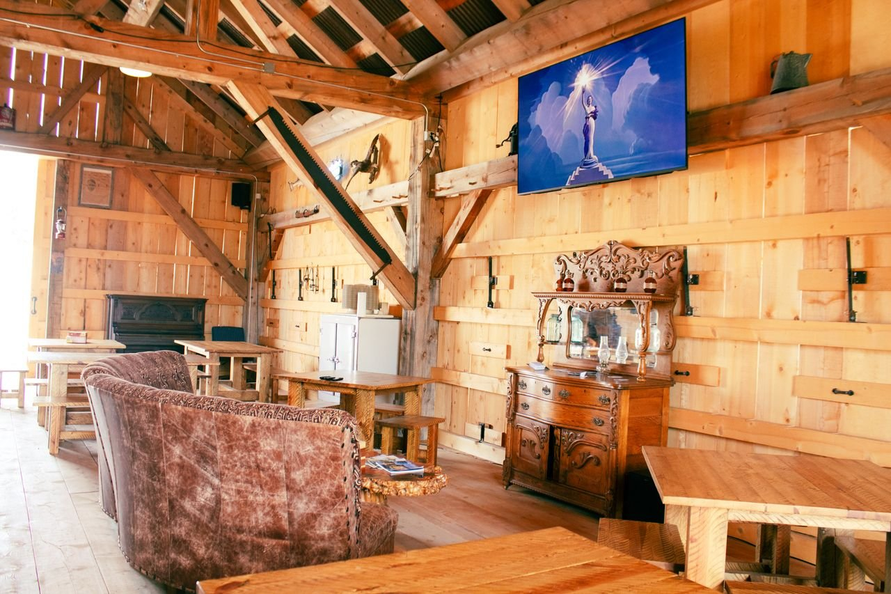 Cedar Break at Howard Ranch - Event Barn