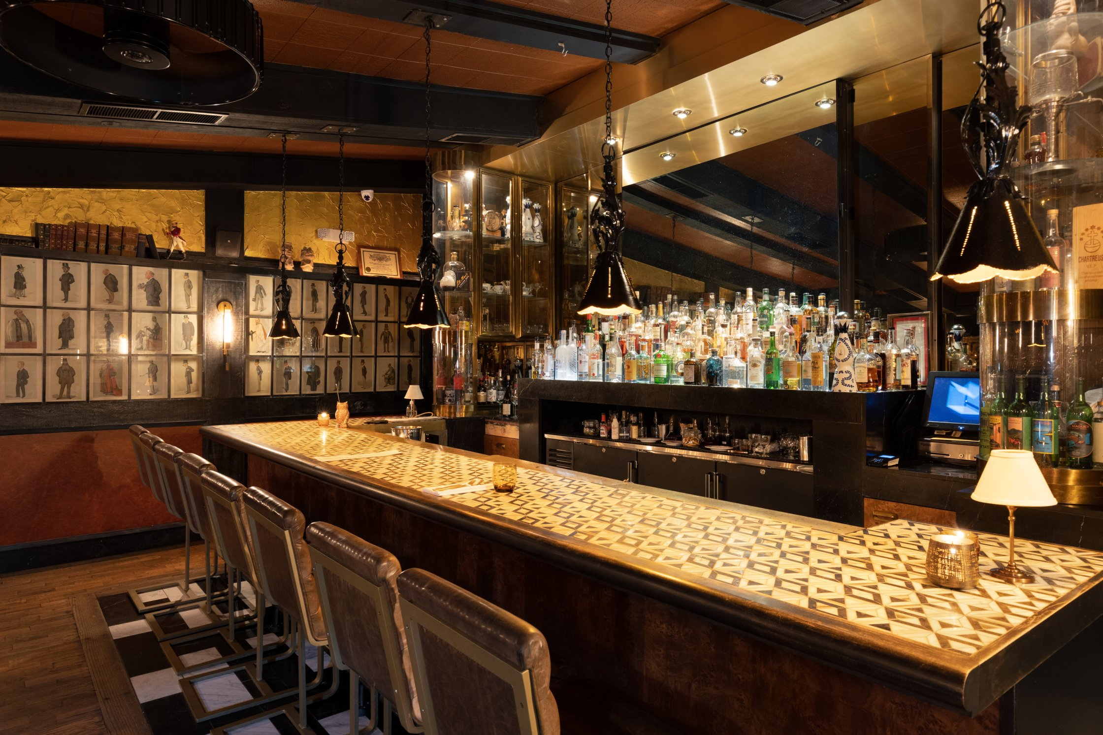 Mr. Lyons Steakhouse