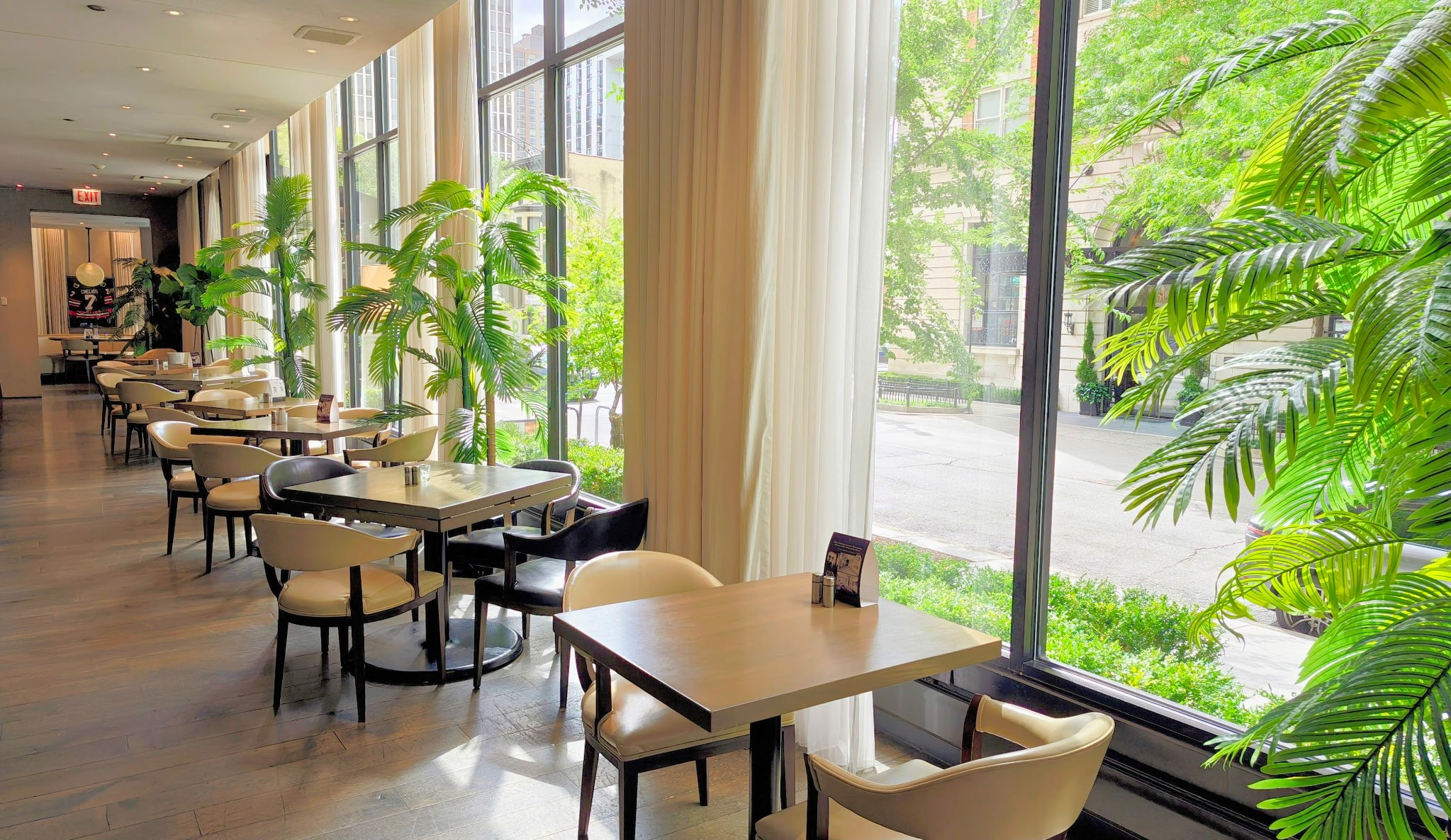 Ambassador Gold Coast, a Member of The Chicago Hotel Collection