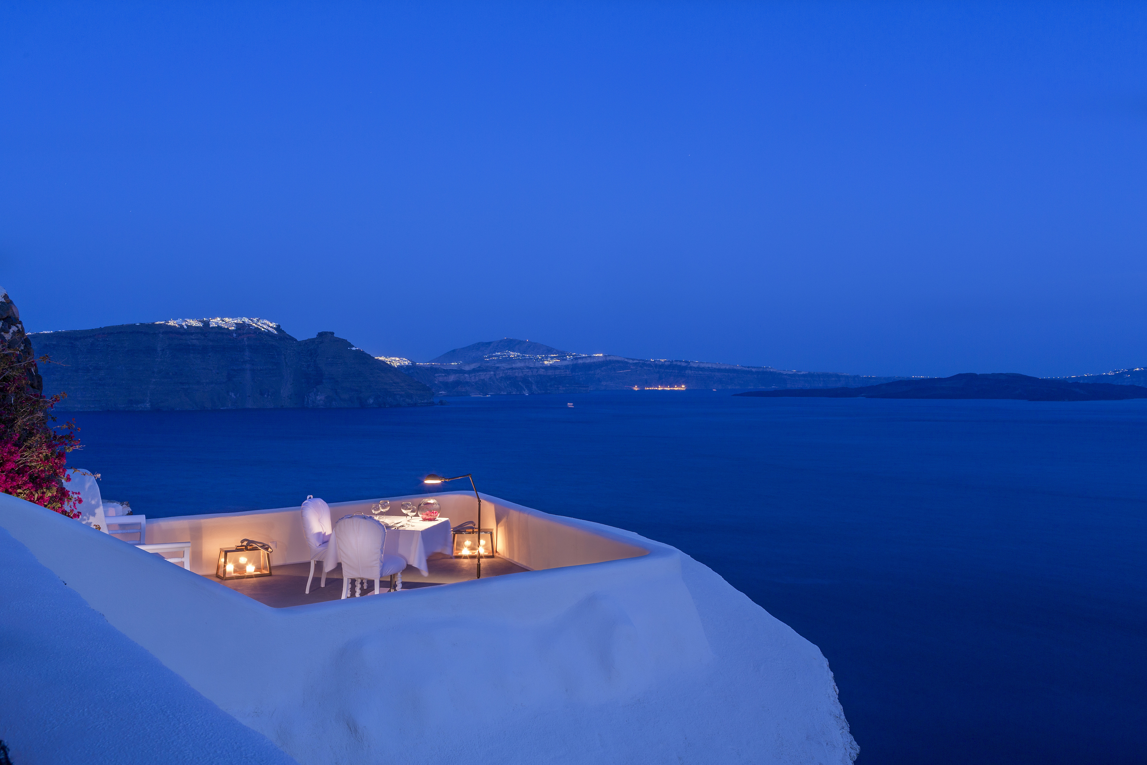 Canaves Oia Suites