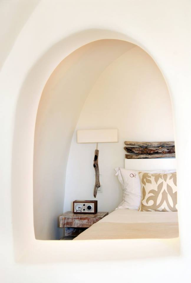 Mystique-Santorini-Hotel-2 Mystique