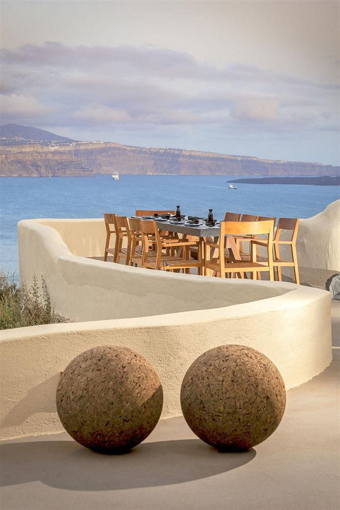 santorini-luxury-hotel-1 Mystique