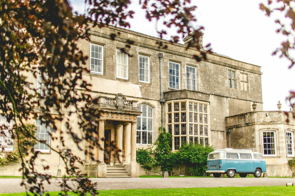 Elmore-Court-England-Wedding-Venue Elmore Court