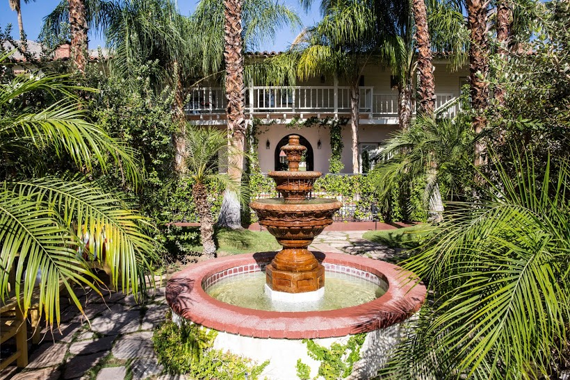 Fountain The Colony Palms Hotel and Bungalows