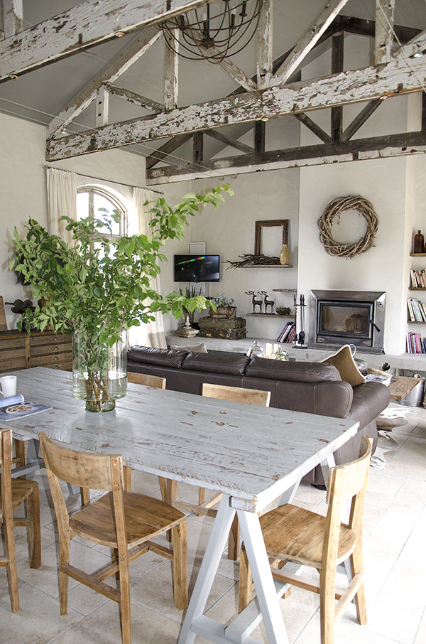 australia-villa-event-venu The Timber and Stone Retreat