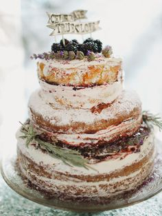 rustic-wedding-cake Flying Caballos Guest Ranch