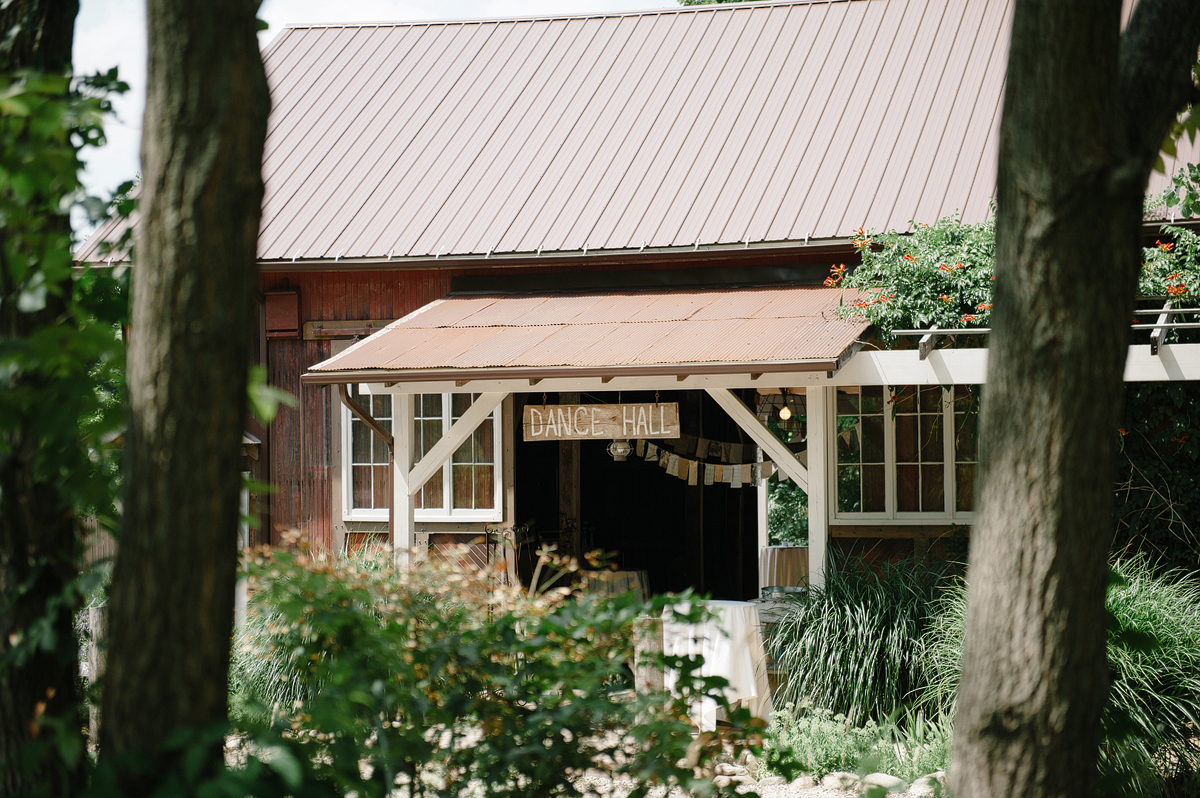 michigan-wedding-venue-1 Mill Creek Barn Wilde