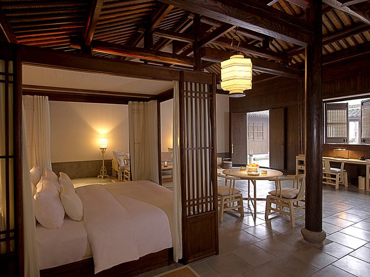 267873_255541927794433_1780892_n Amanfayun