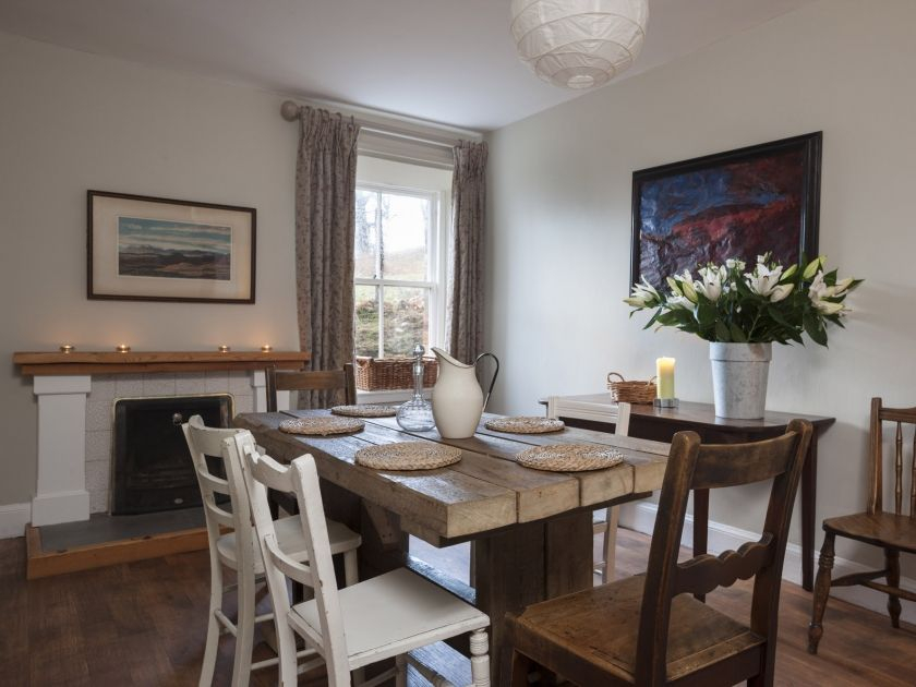 cropInchyra4Y7Z5439AngusBremner The Byre at Inchyra