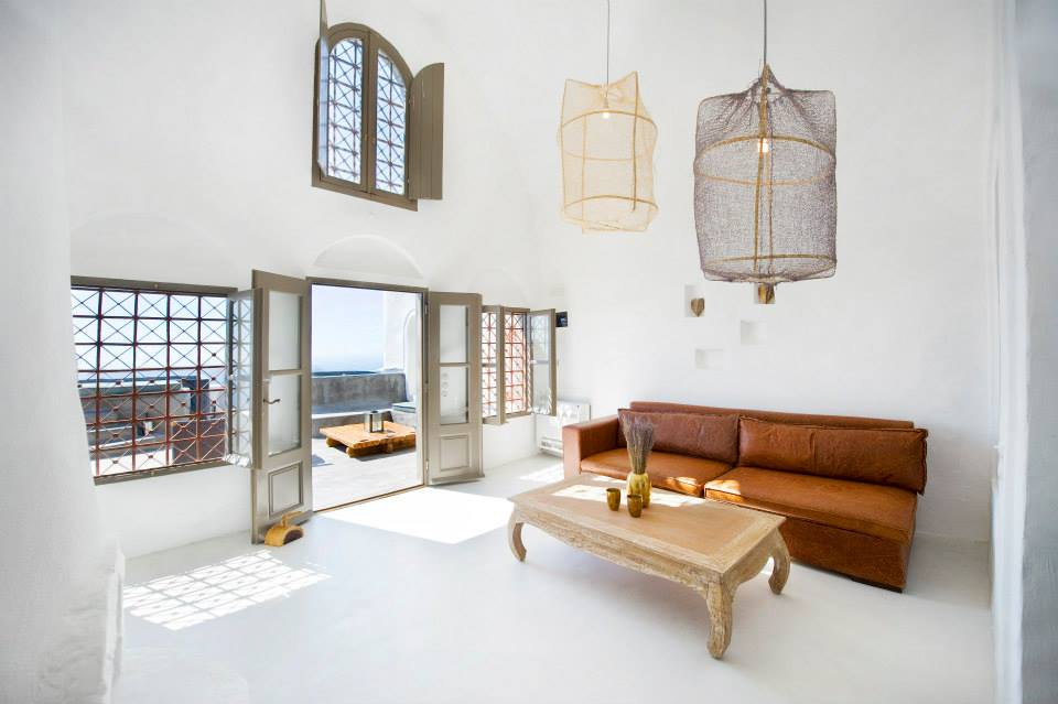 11049476_782939028486774_4704039635215569470_n Sophia Luxury Suites