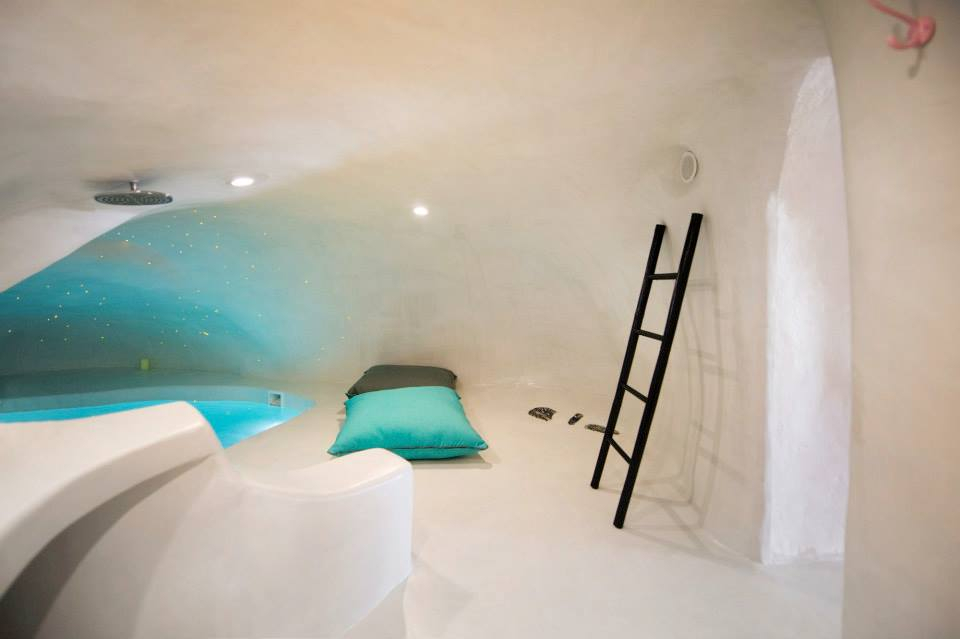 11139432_779819825465361_8297703643952540399_n Sophia Luxury Suites