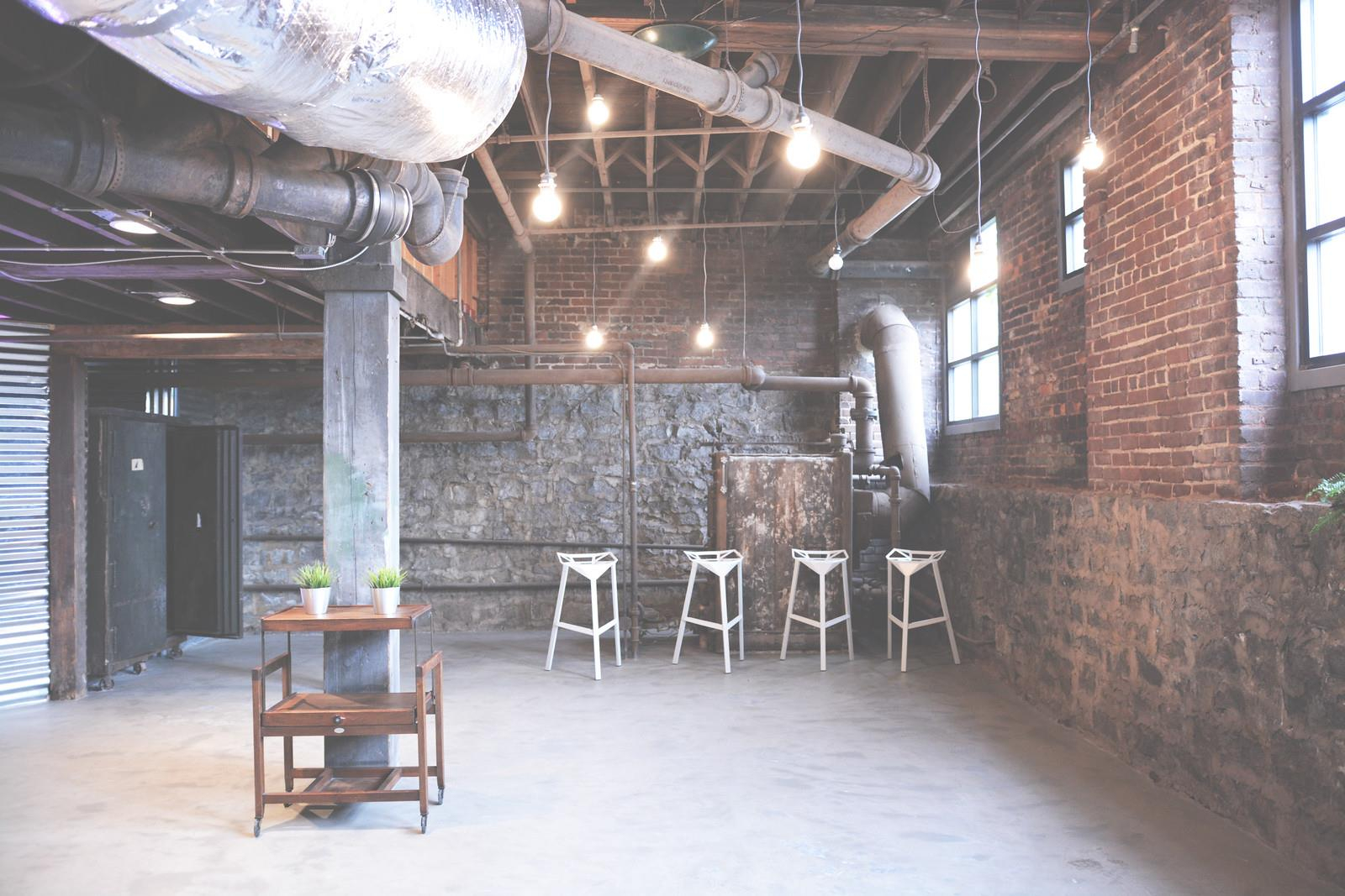 11334115_1571669349764214_3974378144103758434_o Terminus 330