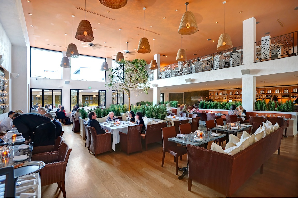 ef437df9aa044beb8d57342aab17255d9f36eb36 FIG & OLIVE Melrose Place