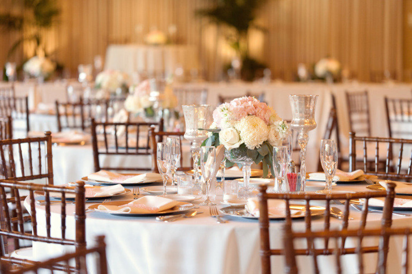 03301210732$!x900 Grand Tradition Estate and Gardens