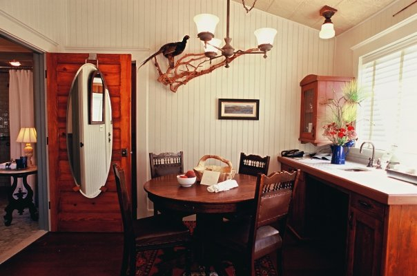 1934644_138480395117_7066716_n Nick's Cove