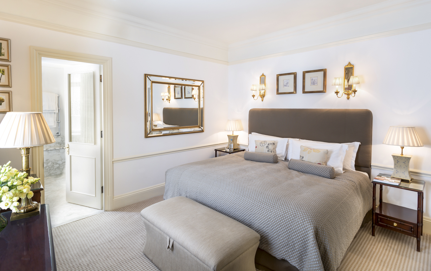 7c1cb089-98db-49e6-b311-0bf302656e78 The Stafford London