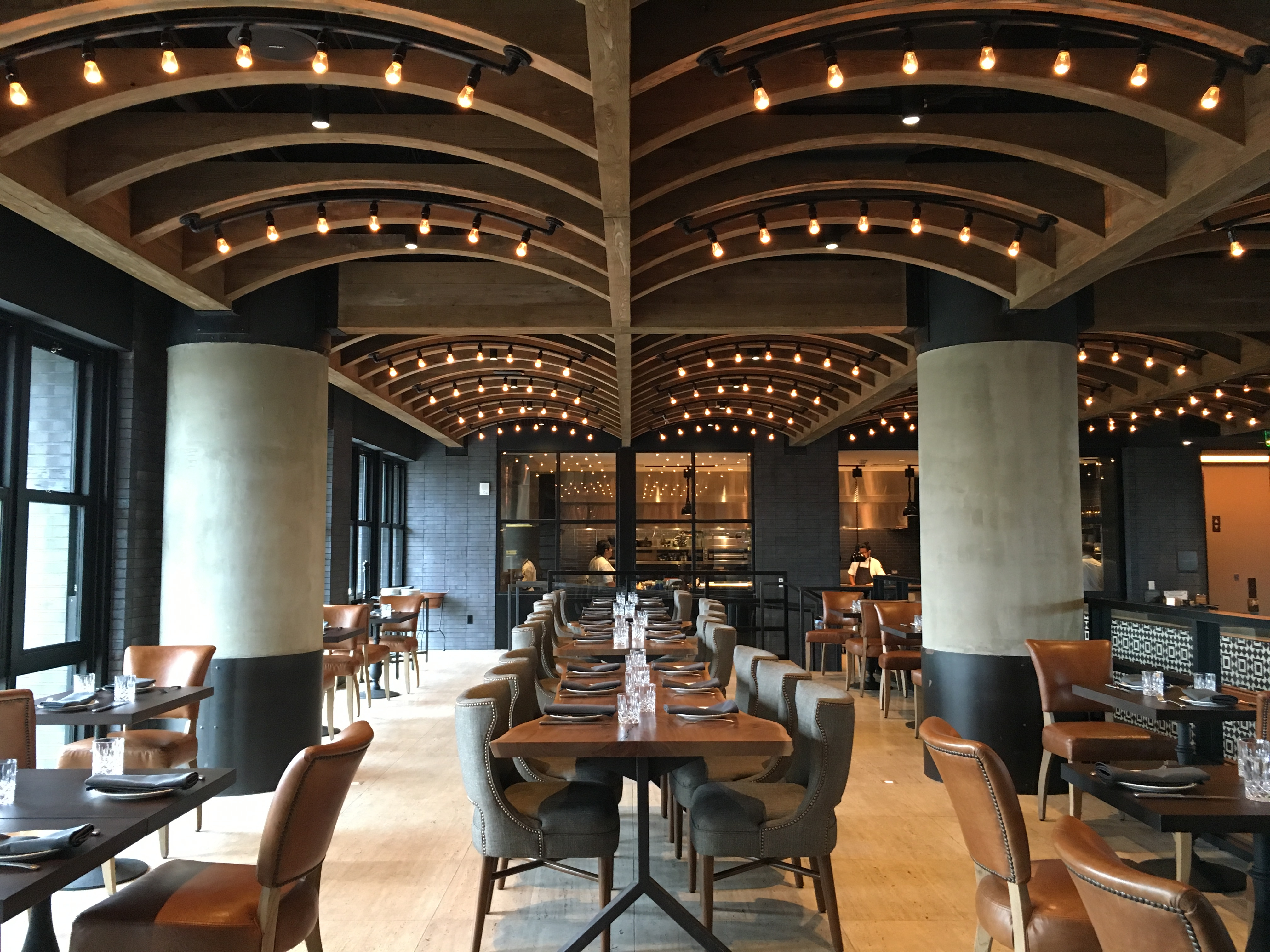 geraldines-main-dining-room Hotel Van Zandt - A Kimpton Hotel