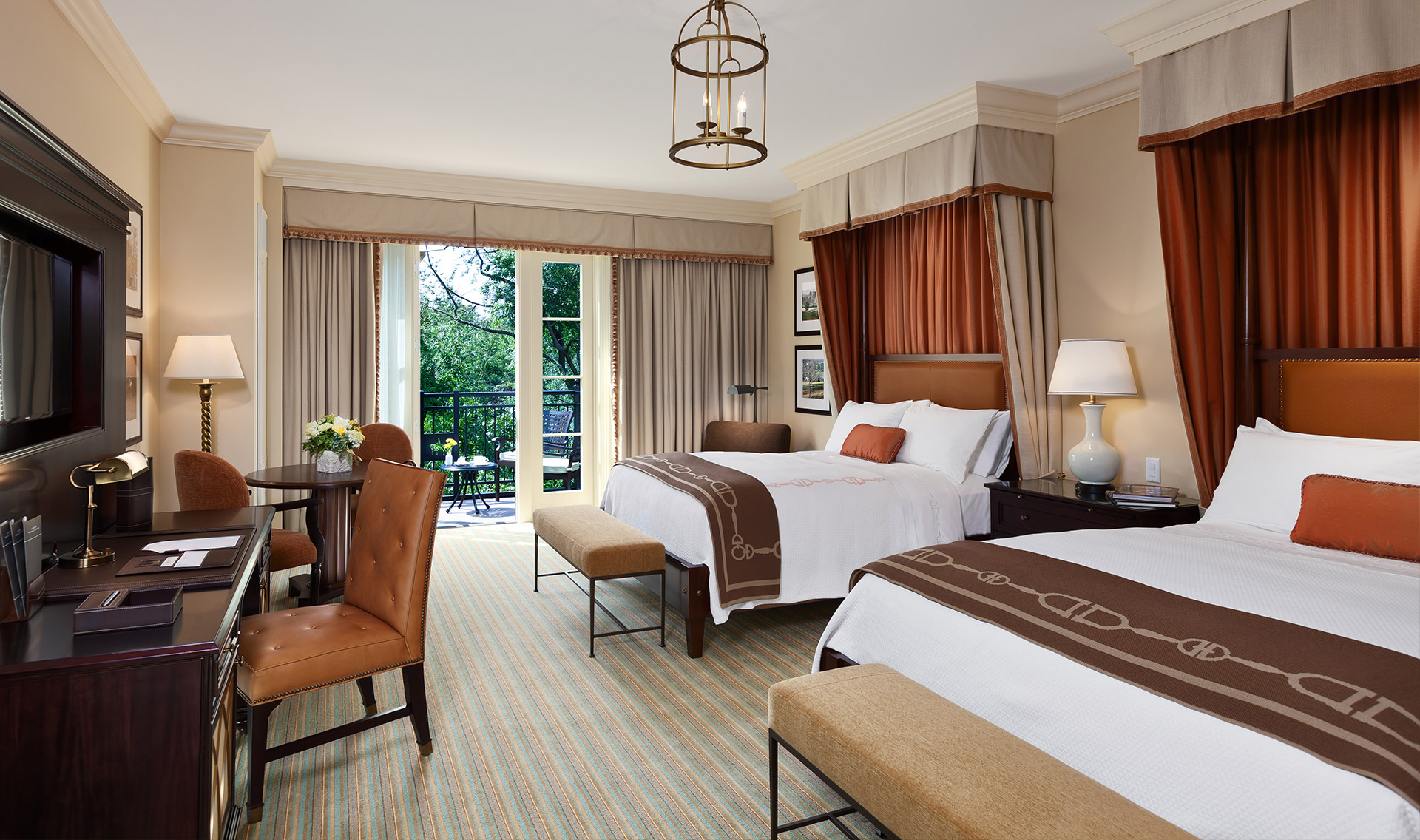 srs-room Salamander Resort & Spa