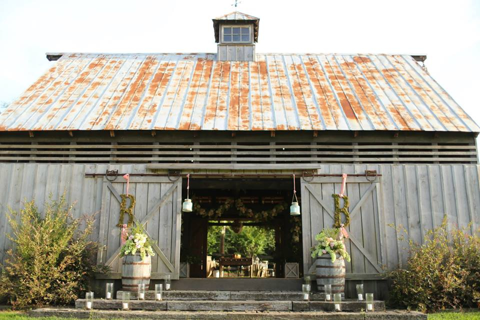 11737933_852473091511317_43595924300086626_n J&D farms