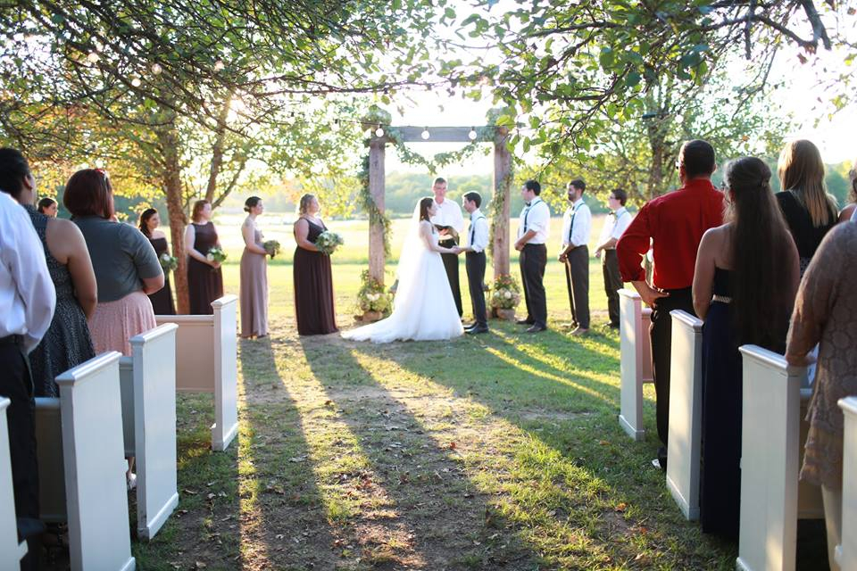 12144922_888187397939886_6353050286347106526_n J&D farms