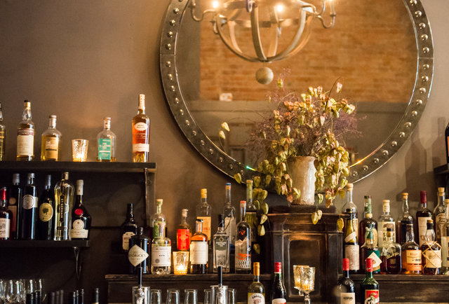 inside-seattle-s-smallest-craft-cocktail-bar (2) The Heritage Room