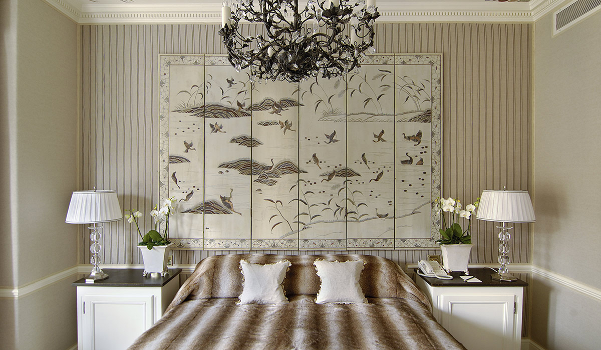 EG_DeluxeKing_12_001_S_1200x700 The Egerton House Hotel