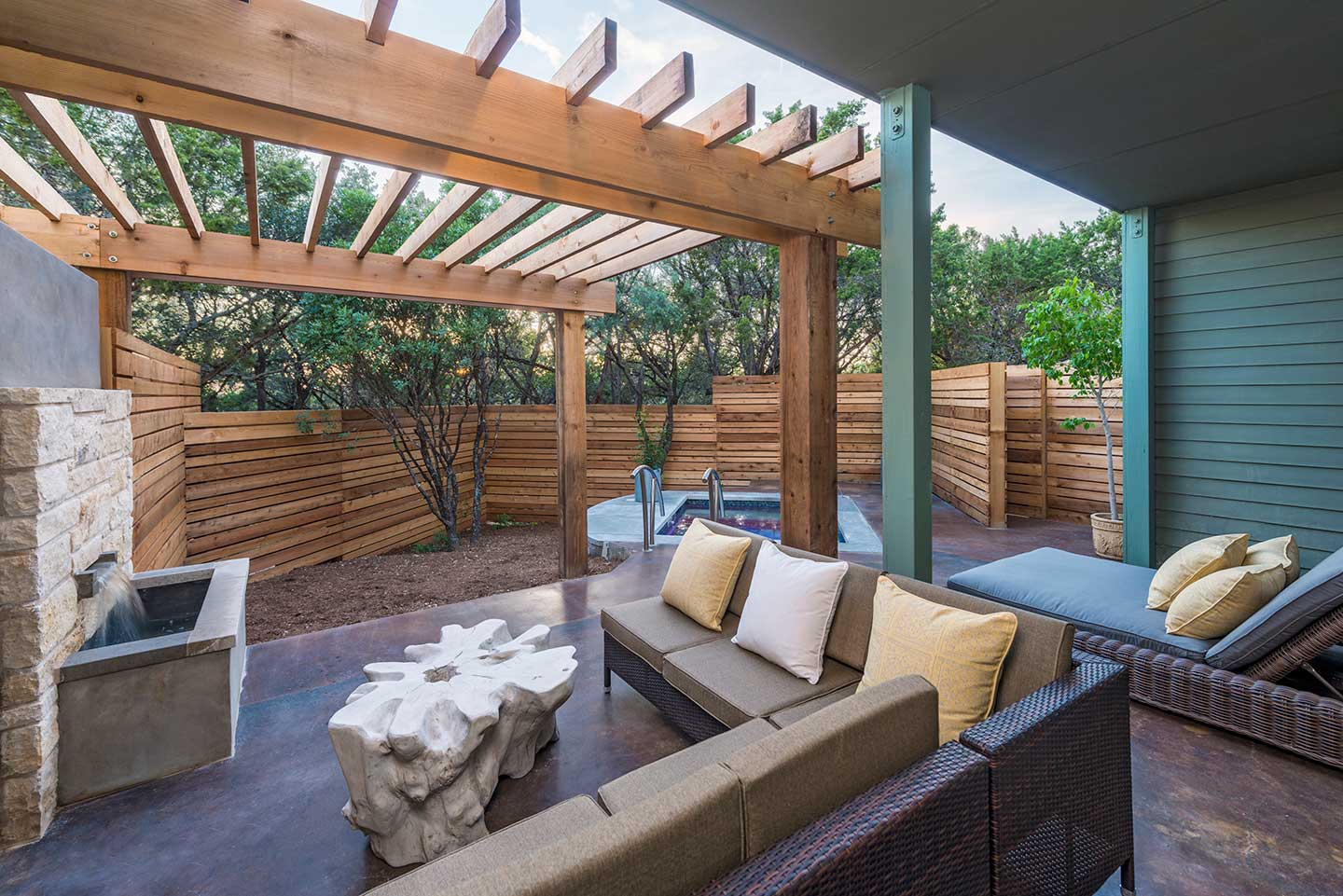 austin-spa-couples-courtyard-01-1440 Miraval Austin