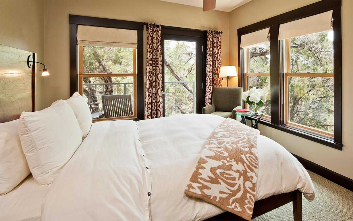 trail-single-large Miraval Austin