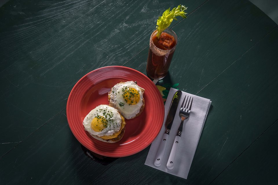 11182349_1566383323634890_1442582023991776911_n The Happiest Hour