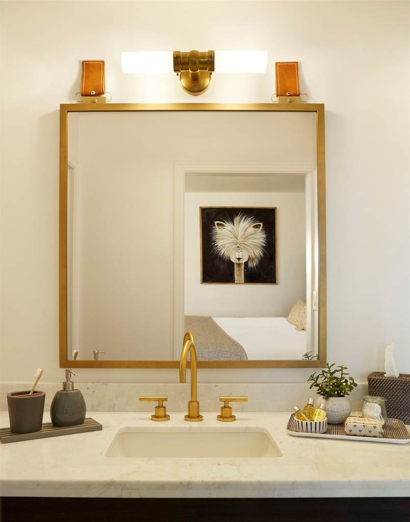 The_Landsby_Classic_King_Bathroom The Landsby