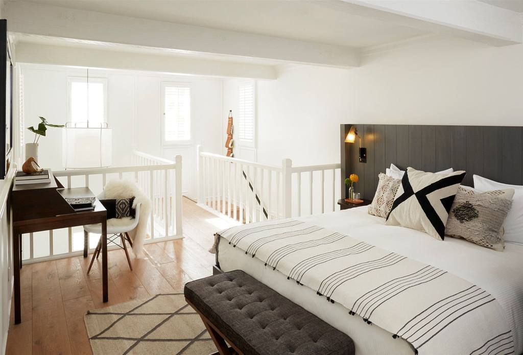 The_Landsby_Tower_Suite_King The Landsby